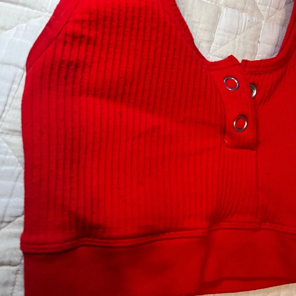 Red bombshell bra - Picture 3 of 3